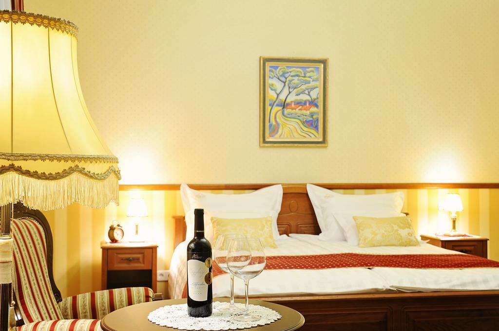 Szekszard Szallo Room photo